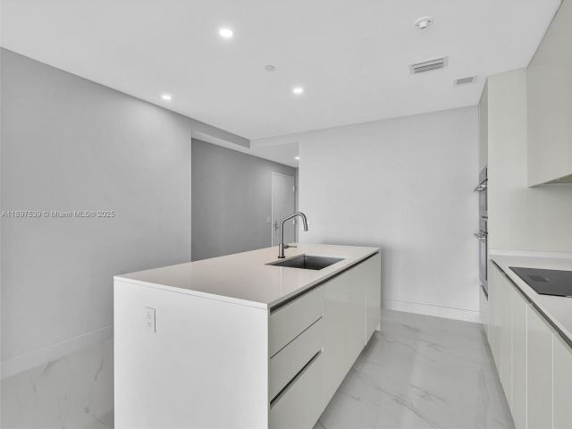 Квартира в аренду номер3303 - фото 6672882