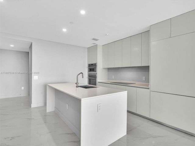 Квартира в аренду номер3303 - фото 6672883