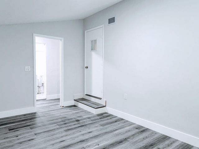 Дом в аренду по адресу 150 Kentucky Avenue - фото 6822714