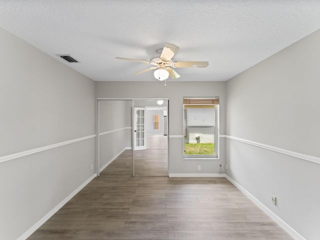 Продажа дома по адресу 2022 Bonisle Circle - фото 6688258