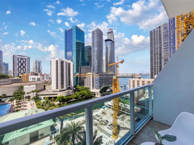 Продажа квартиры #1003 - фото 6672917