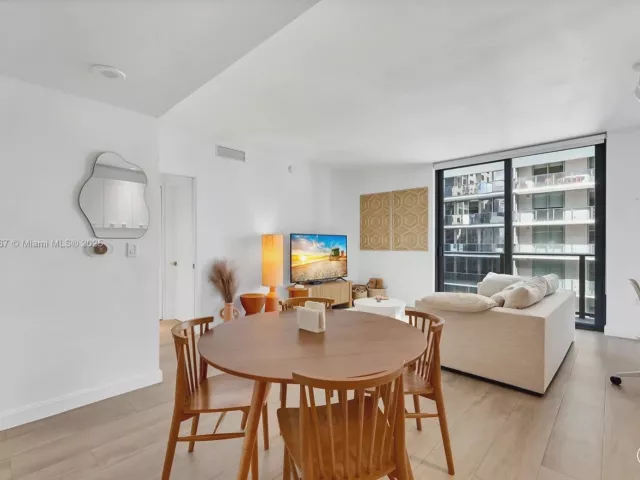 Продажа квартиры #1802 - фото 6672100