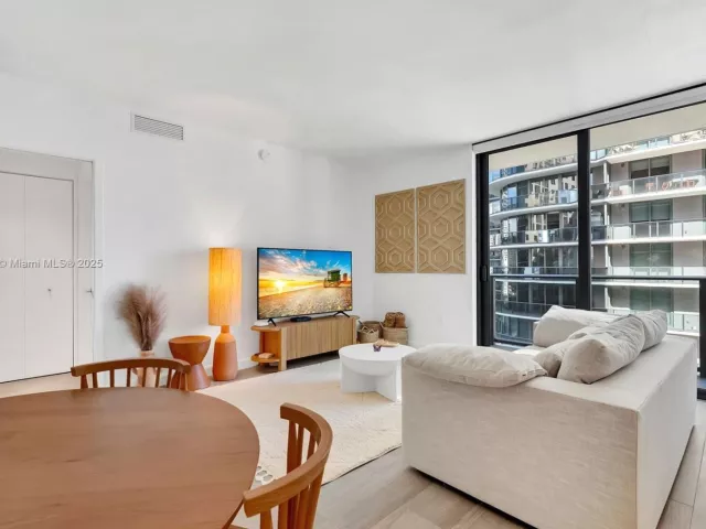 Продажа квартиры #1802 - фото 6672102