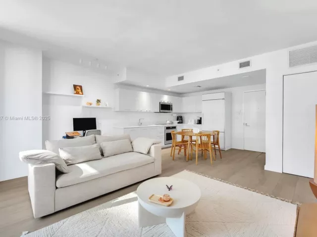 Продажа квартиры #1802 - фото 6672104