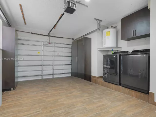 Дом в аренду по адресу 14020 SW 38th St - фото 6672204