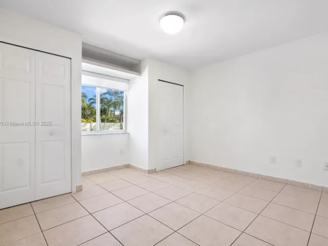 Дом в аренду по адресу 14020 SW 38th St - фото 6672206