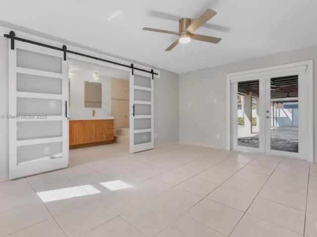 Дом в аренду по адресу 14020 SW 38th St - фото 6672210