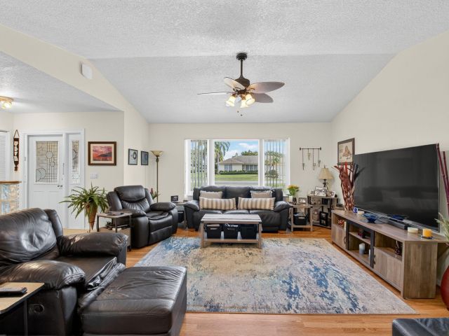 Продажа дома по адресу 17705 Maplewood Drive - фото 6688930