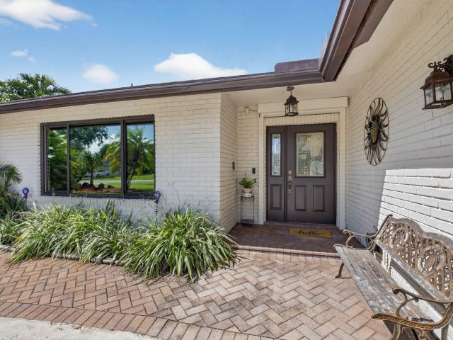 Продажа дома по адресу 17705 Maplewood Drive - фото 6688937