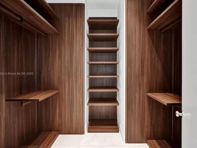 Продажа квартиры #2302 - фото 6673234