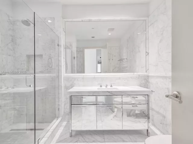 Продажа квартиры #2302 - фото 6673236