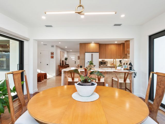 Продажа дома по адресу 500 SE 4th Street - фото 6700447