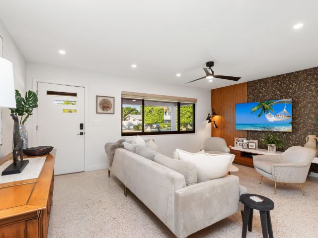 Продажа дома по адресу 500 SE 4th Street - фото 6700449