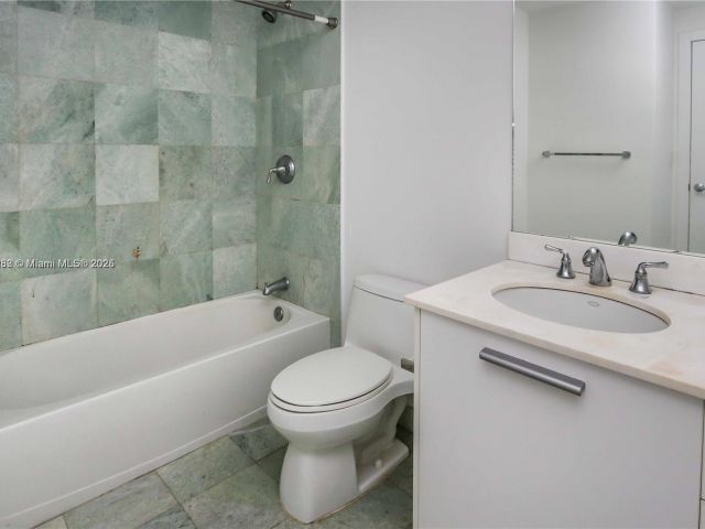 Продажа квартиры #414 - фото 6686339