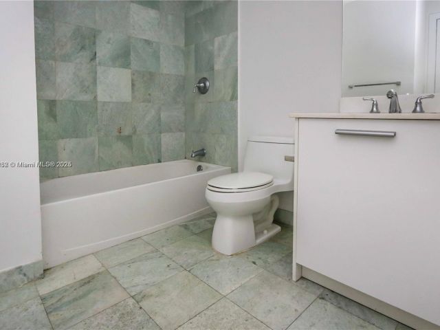 Продажа квартиры #414 - фото 6686340