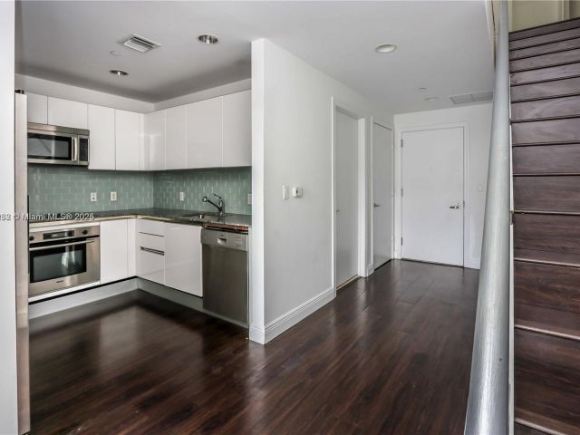 Продажа квартиры #414 - фото 6686345