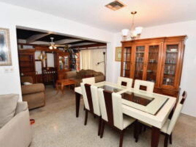 Дом в аренду по адресу 509 NW 30th Court - фото 6675493