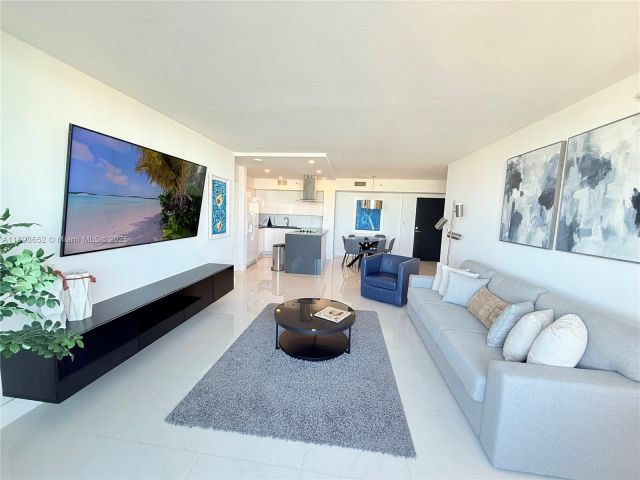 Продажа квартиры #909 - фото 6684145