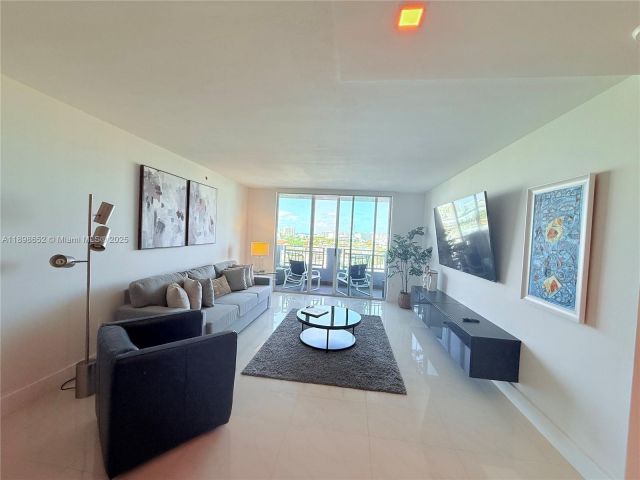 Продажа квартиры #909 - фото 6684156