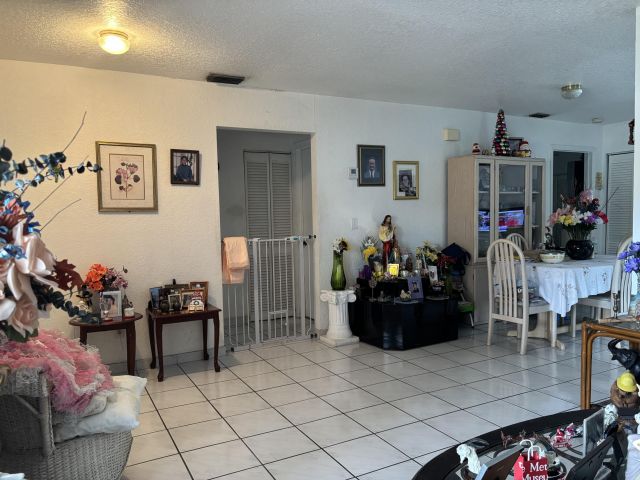 Продажа дома по адресу 2699 Summit Boulevard - фото 6675441