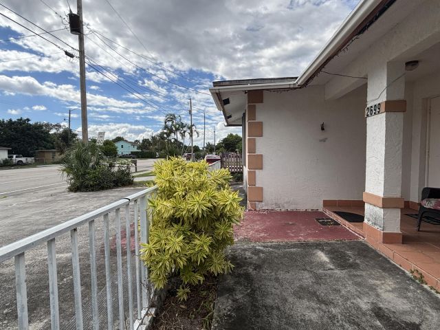 Продажа дома по адресу 2699 Summit Boulevard - фото 6675445