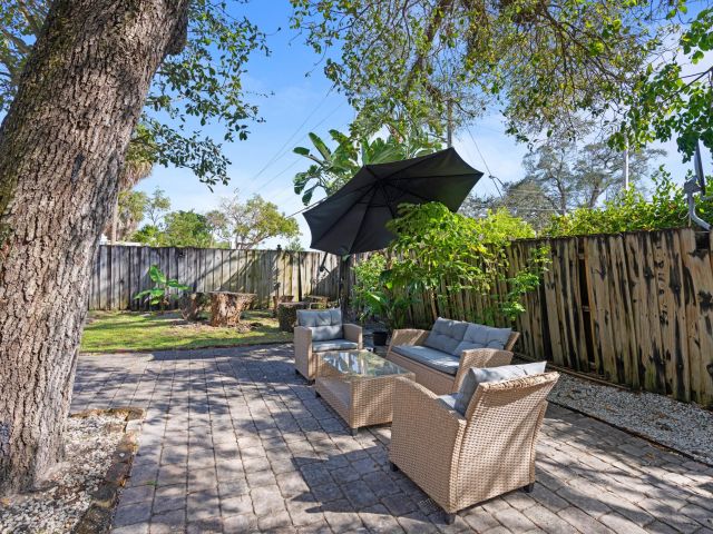 Продажа дома по адресу 1140 SW 9th Avenue - фото 6687551