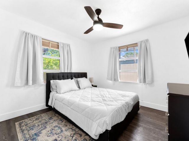 Дом в аренду по адресу 1140 SW 9th Avenue - фото 6687522