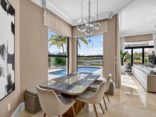 Дом в аренду по адресу 16892 Strasbourg Lane - фото 6676768