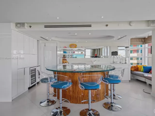 Продажа квартиры #910 - фото 6681409