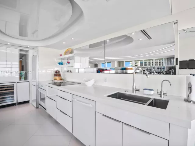 Продажа квартиры #910 - фото 6681410