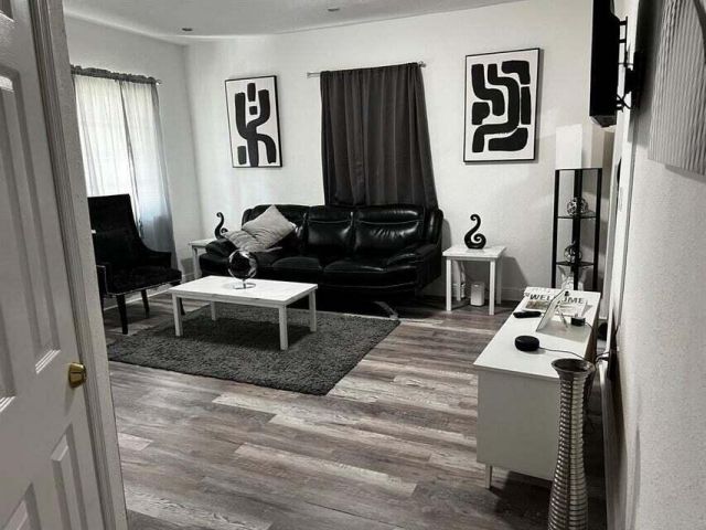 Дом в аренду по адресу 538 SW 7th Street - фото 6680874