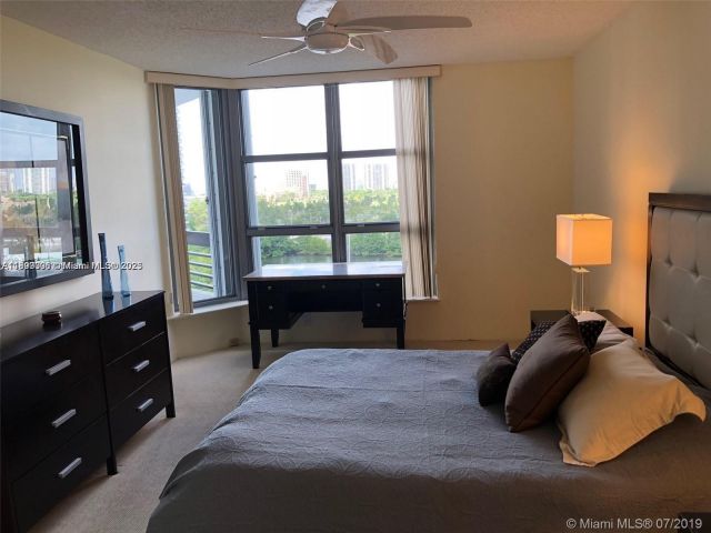 Квартира в аренду номер1008 - фото 7501704