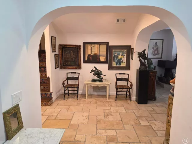 Продажа дома по адресу 4200 N Surf Road - фото 9281668