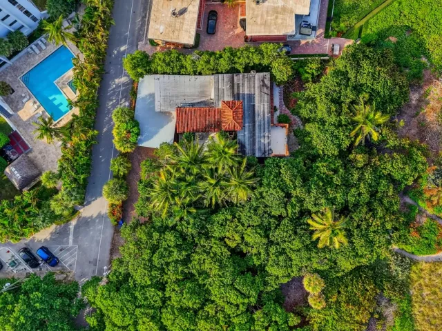 Продажа дома по адресу 4200 N Surf Road - фото 9281686