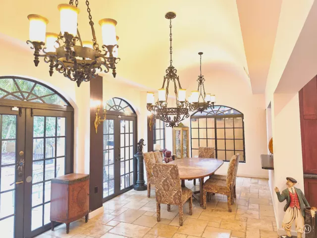 Продажа дома по адресу 4200 N Surf Road - фото 9281659