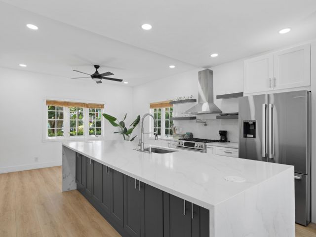 Продажа дома по адресу 419 30th Street - фото 6728765