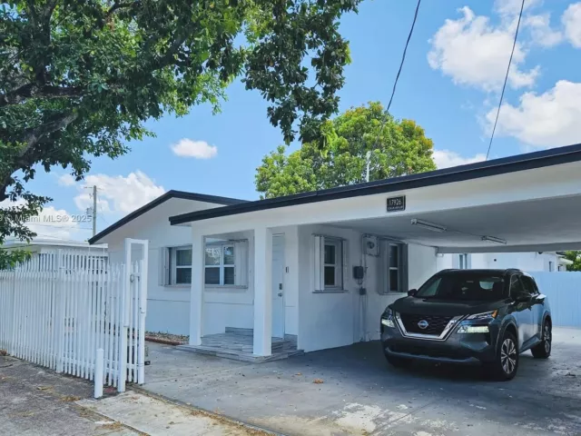 Продажа дома по адресу 17926 SW 104th Ave - фото 6678754