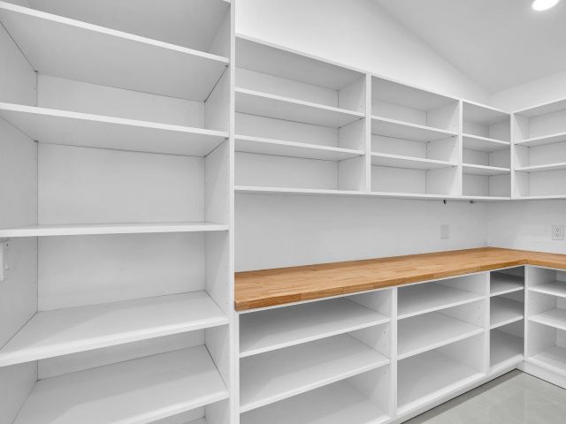 Продажа дома по адресу 7160 Montrico Drive - фото 6705435