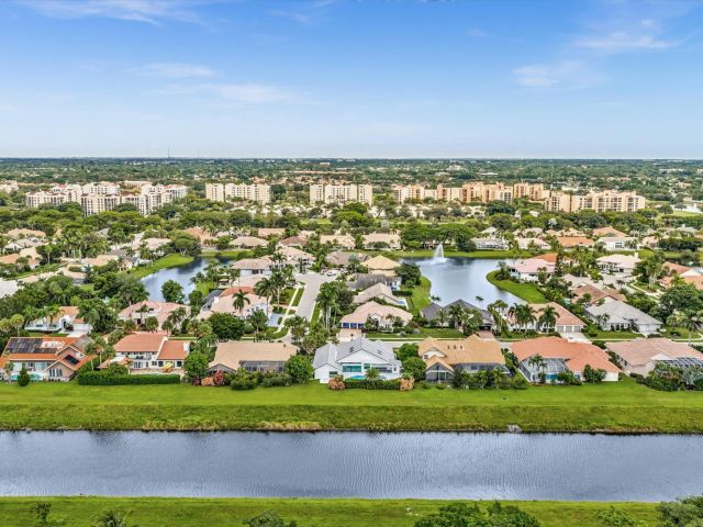 Продажа дома по адресу 7160 Montrico Drive - фото 6705451