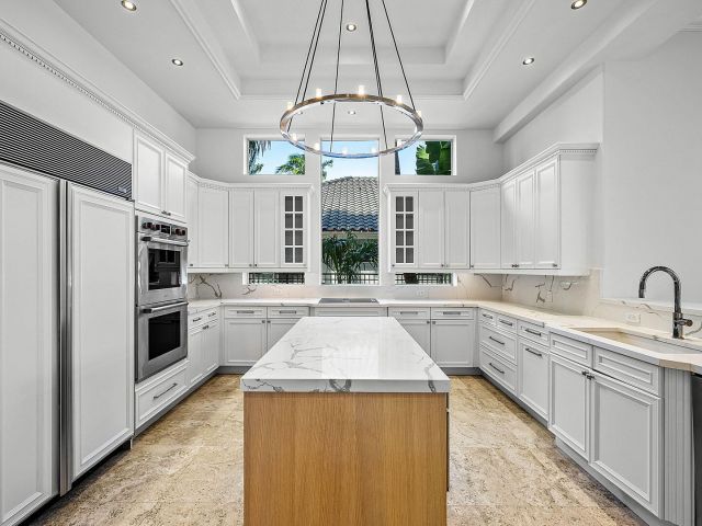 Продажа дома по адресу 2124 W Maya Palm Drive - фото 6698065