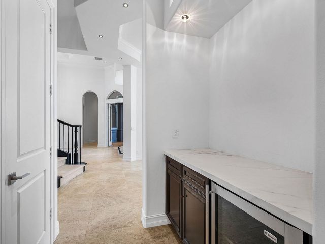 Продажа дома по адресу 2124 W Maya Palm Drive - фото 6698067