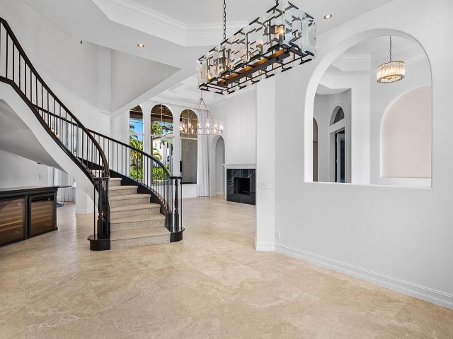 Продажа дома по адресу 2124 W Maya Palm Drive - фото 6698068