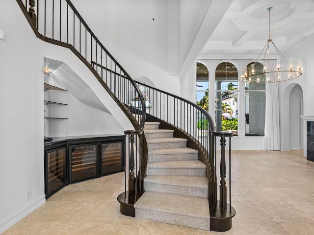 Продажа дома по адресу 2124 W Maya Palm Drive - фото 6698072