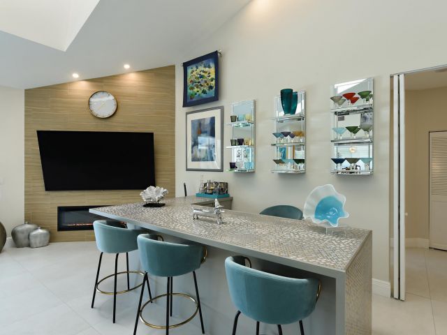 Продажа дома по адресу 7508 Mandarin Drive - фото 6781522