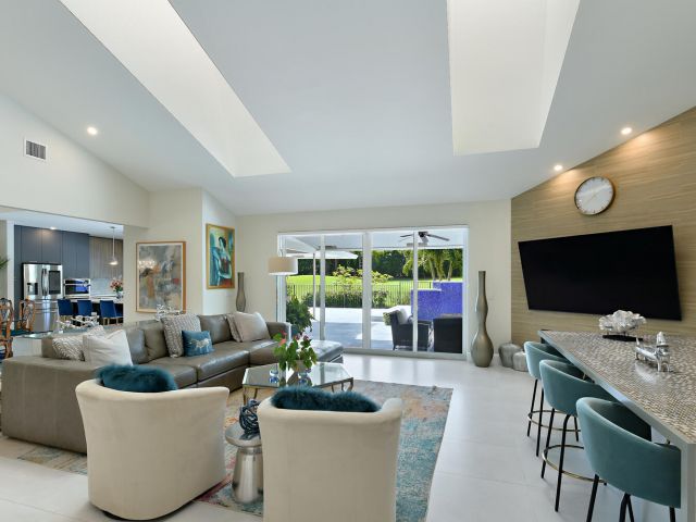 Продажа дома по адресу 7508 Mandarin Drive - фото 6781523