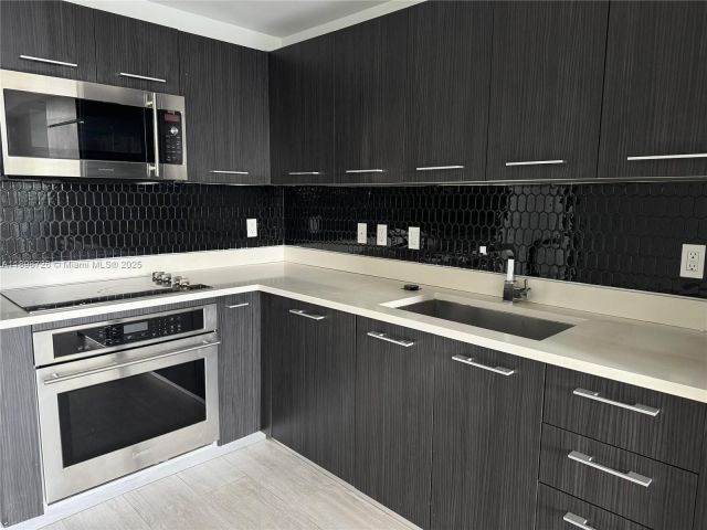 Продажа квартиры #3404 - фото 6681239