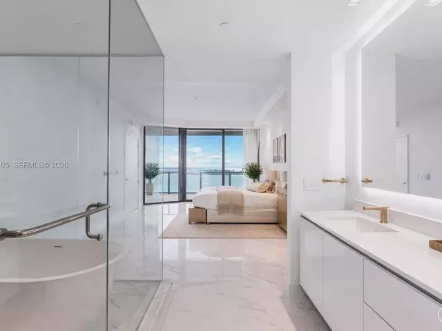 Продажа квартиры #5401 - фото 6789151