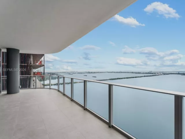 Продажа квартиры #5401 - фото 6789155