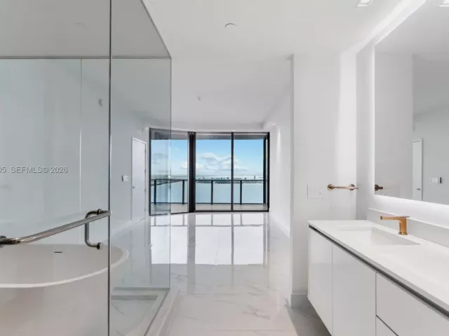 Продажа квартиры #5401 - фото 6789139