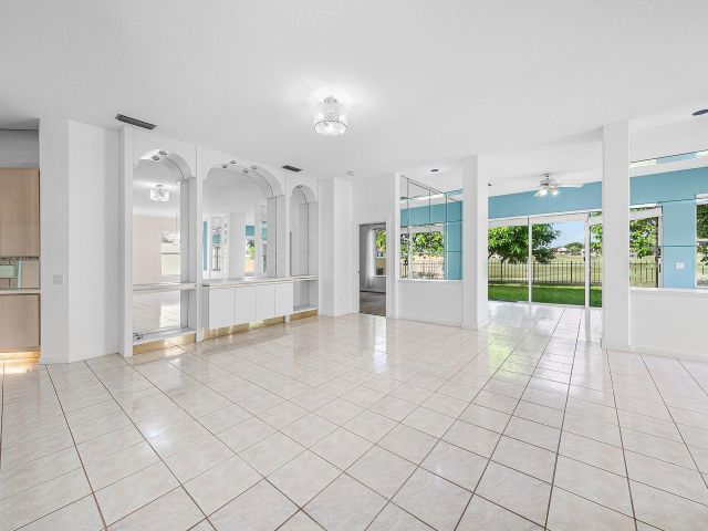 Продажа дома по адресу 1115 Gator Trail - фото 6680792